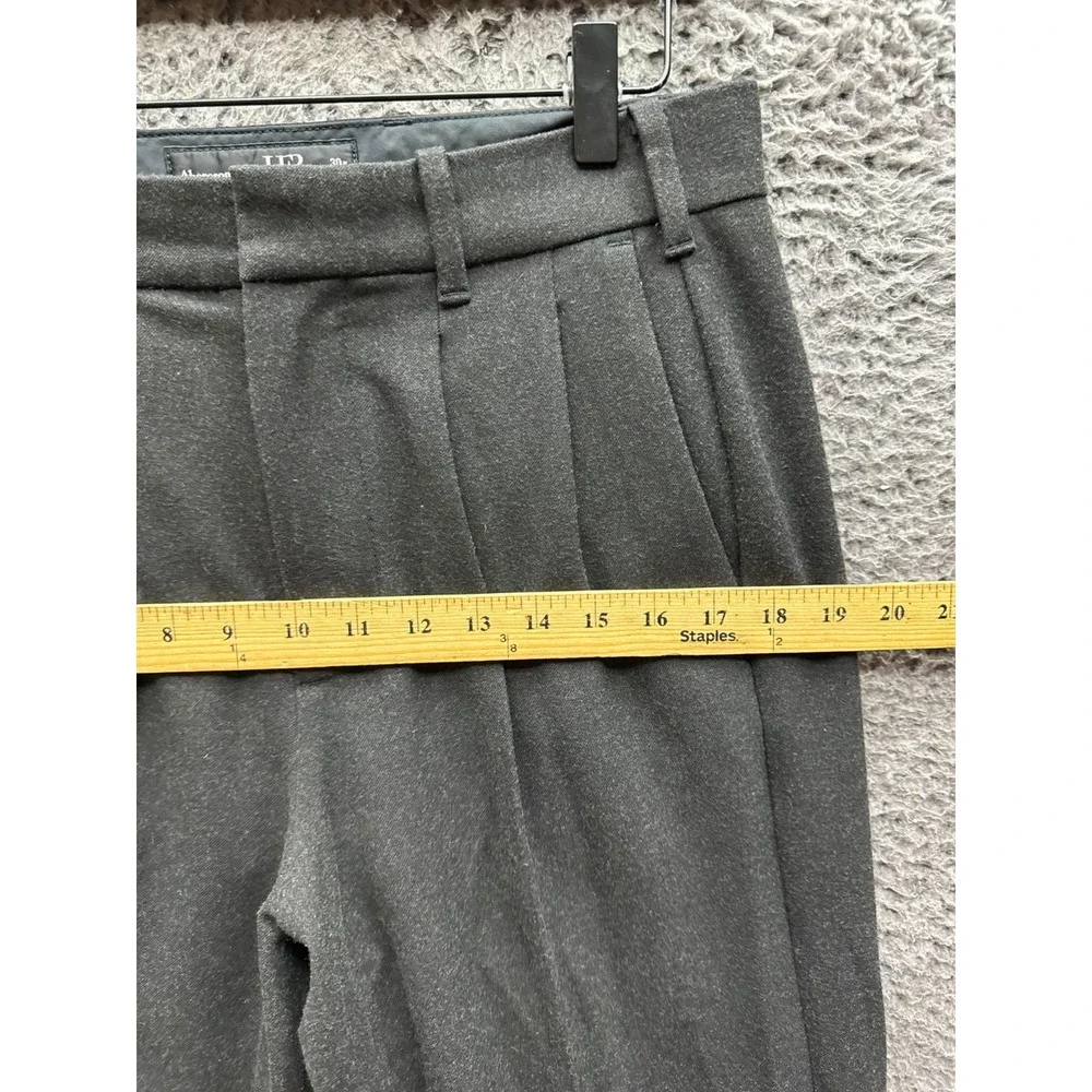 Abercrombie & Fitch x HFR Nicole Benefield Pleated Trousers Gray Size 30 x 30